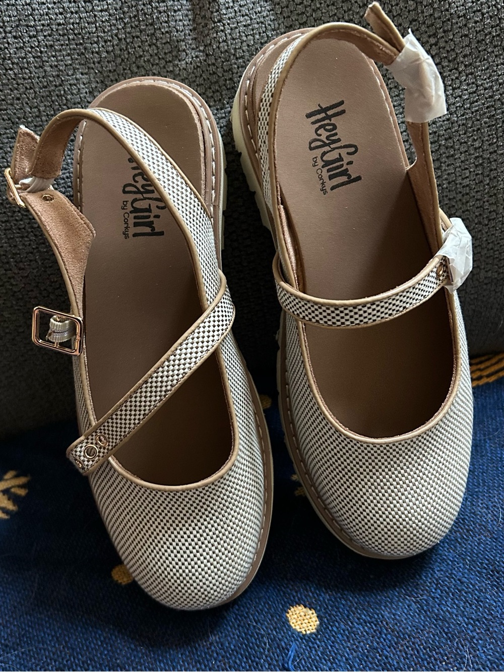 NWOT Corkys Beige Mary Jane Platform Flats - Picture 3 of 4